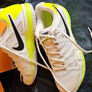 Mens Nike Blazer Mid Pro Club Shoes